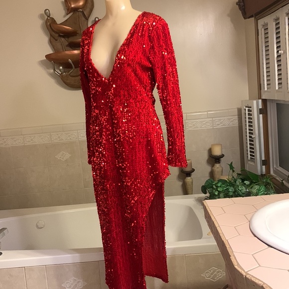 Red Evening Dress - Picture 4 of 12